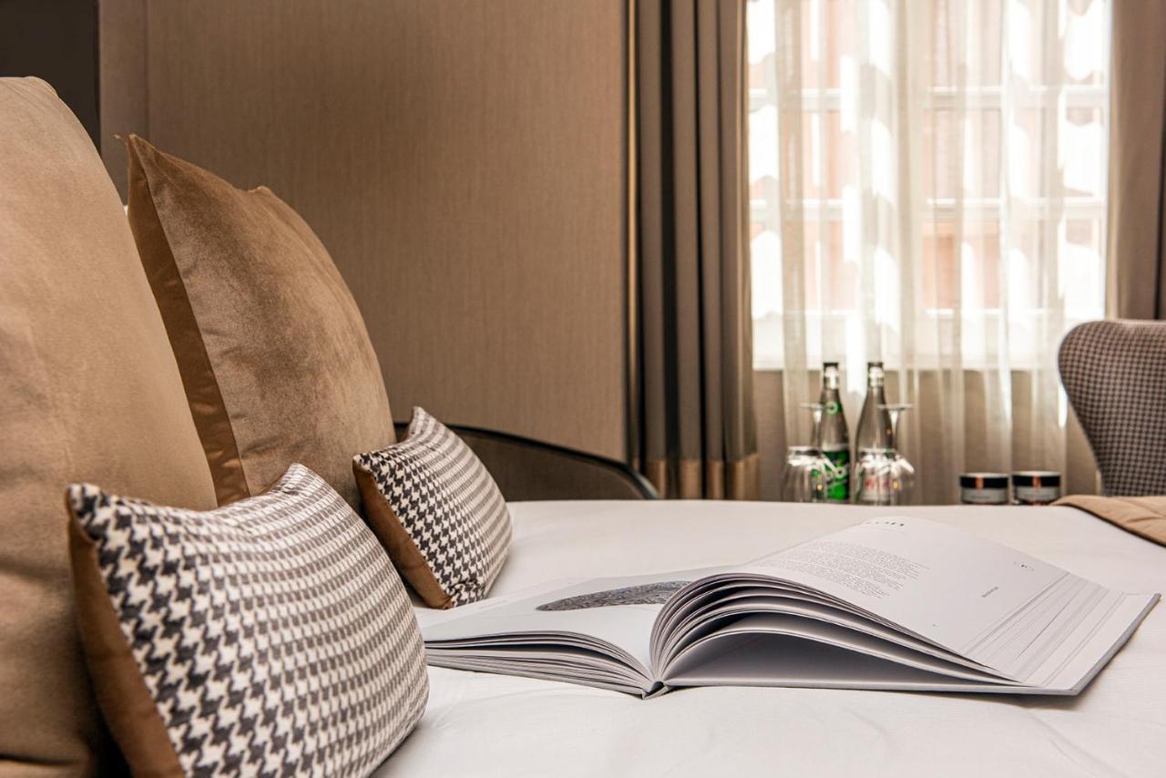 La Cour Des Consuls Hotel And Spa Toulouse - Mgallery Bagian luar foto