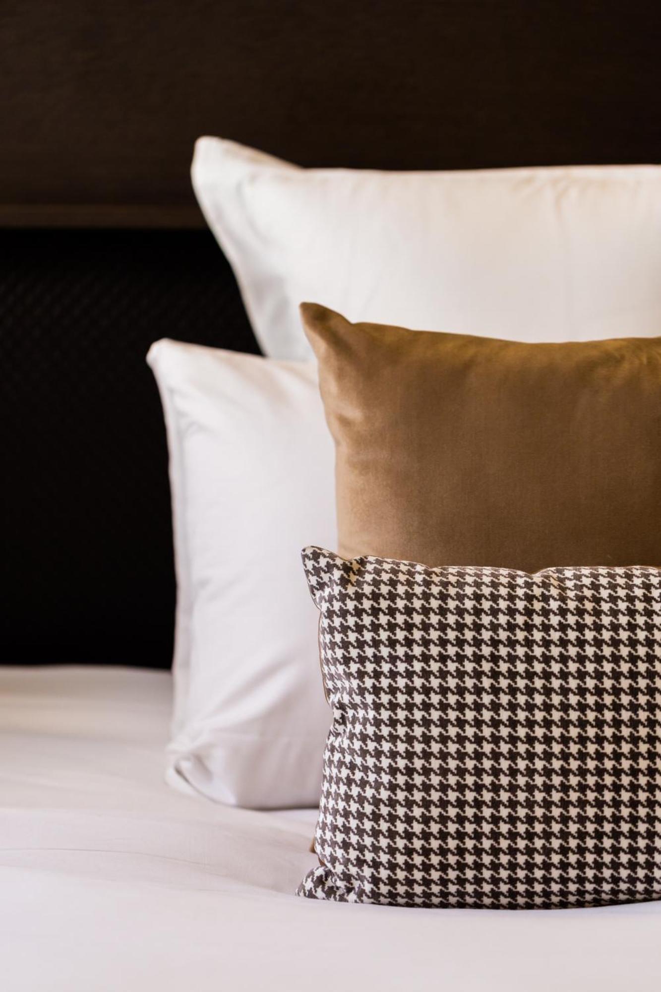 La Cour Des Consuls Hotel And Spa Toulouse - Mgallery Bagian luar foto