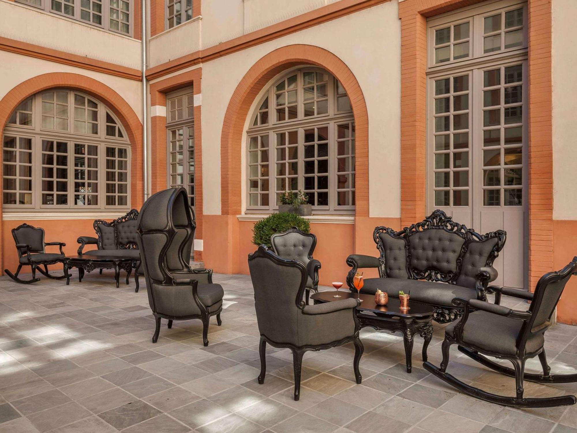 La Cour Des Consuls Hotel And Spa Toulouse - Mgallery Bagian luar foto